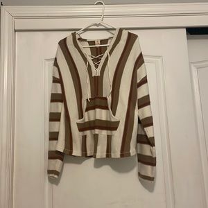 Striped sweatshirt with hood